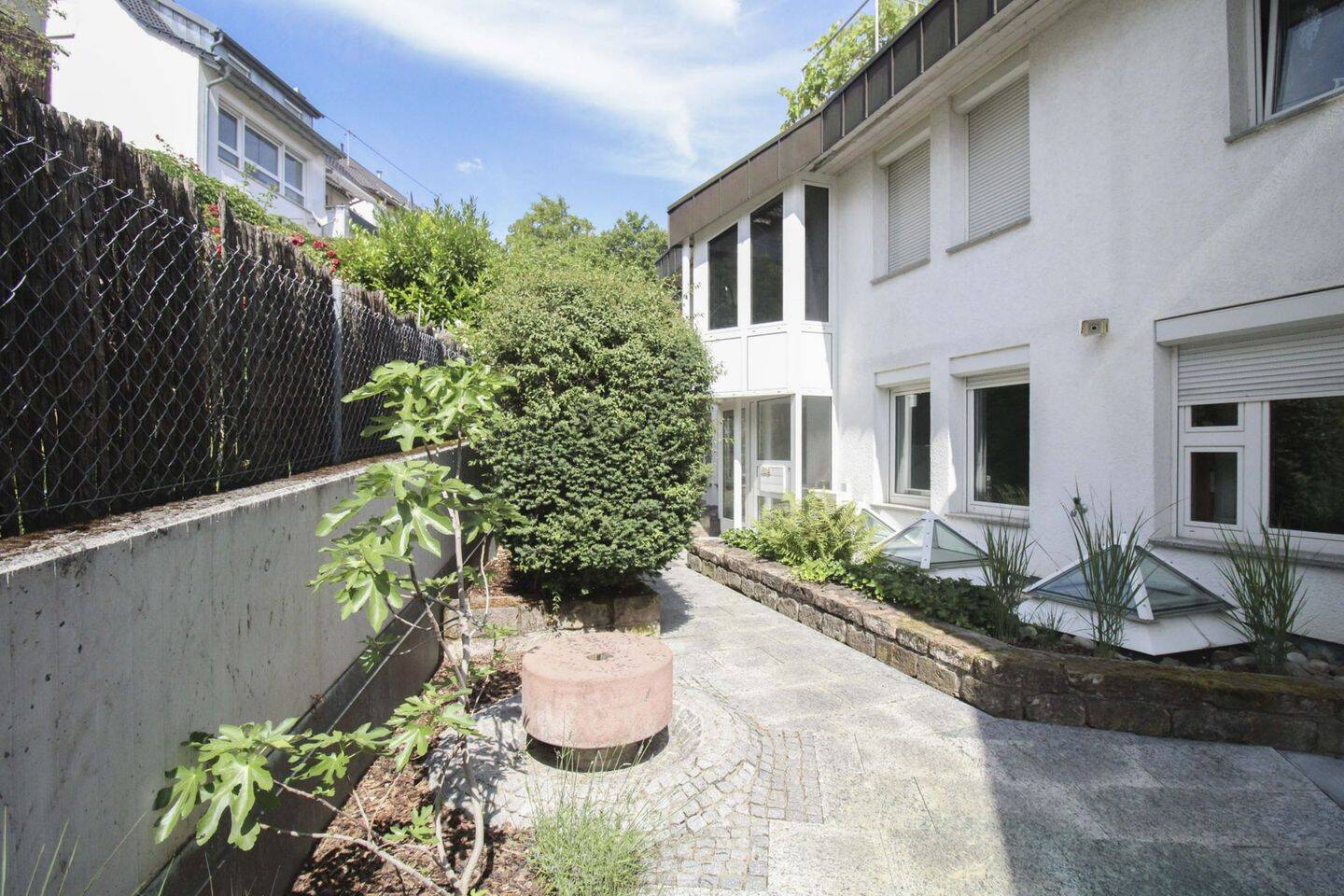 Großzügig, flexibel, zentral – Wohnung mit vielfältigen Nutzungsperspektiven in Korb, 71404 Korb