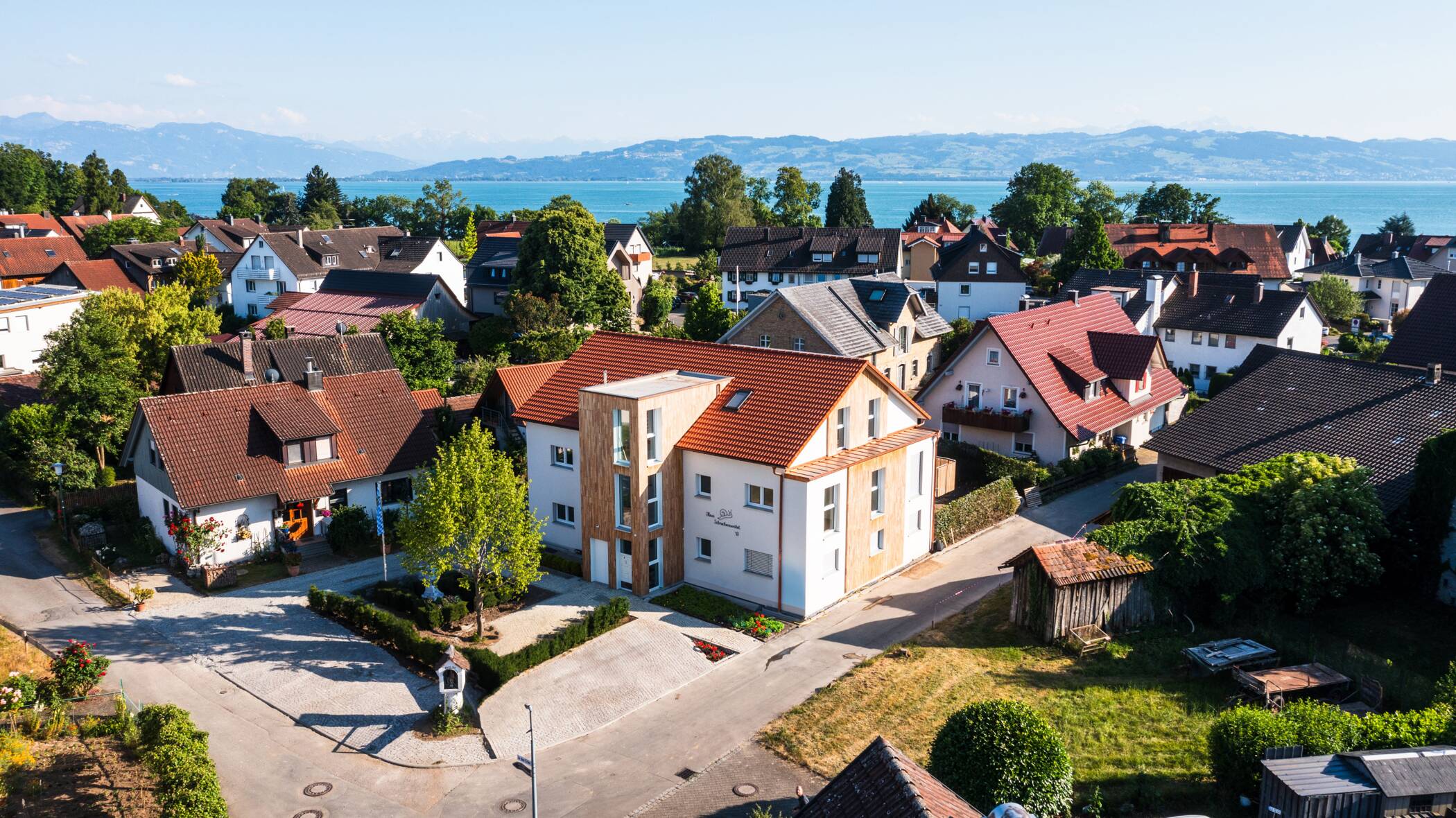 Exklusive 100m² Penthouse-Wohnung mit Berg- und Seeblick über den Dächern des Weindorfs Nonnenhorn am Bodensee, 88149 Nonnenhorn