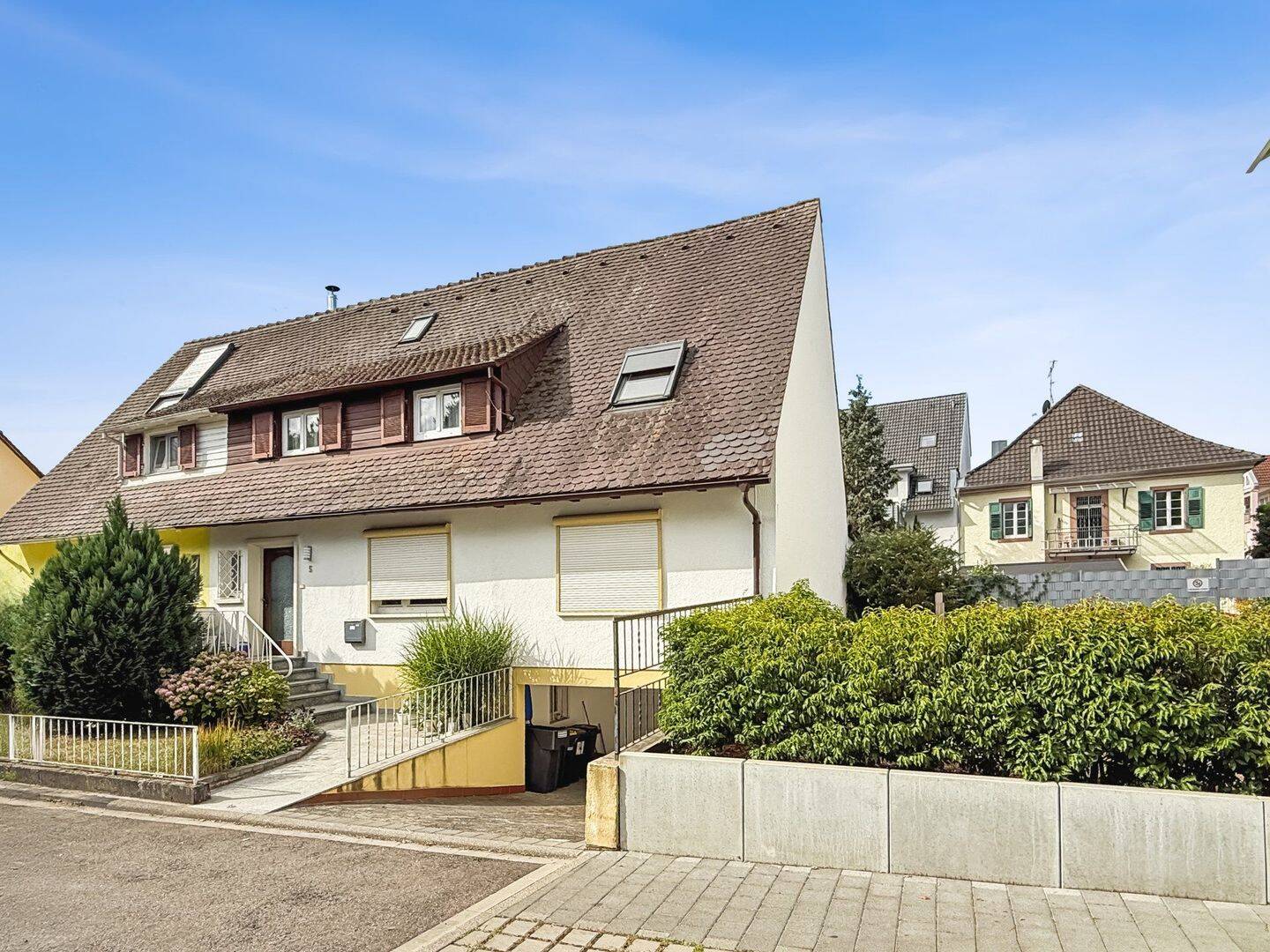 Viel Platz für die Familie – Doppelhaushälfte mit Garten in ruhiger Lage von Bad Krozingen, 79189 Bad Krozingen