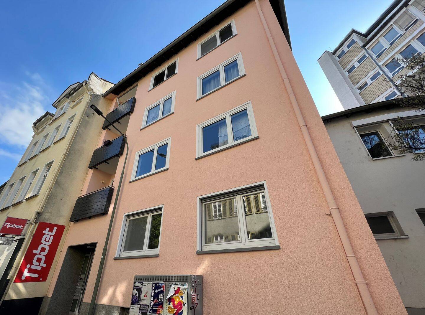Schöne, moderne und helle 3 Zimmer-Wohnung mitten in der City, Asterweg 2, Gießen, 35390 Gießen