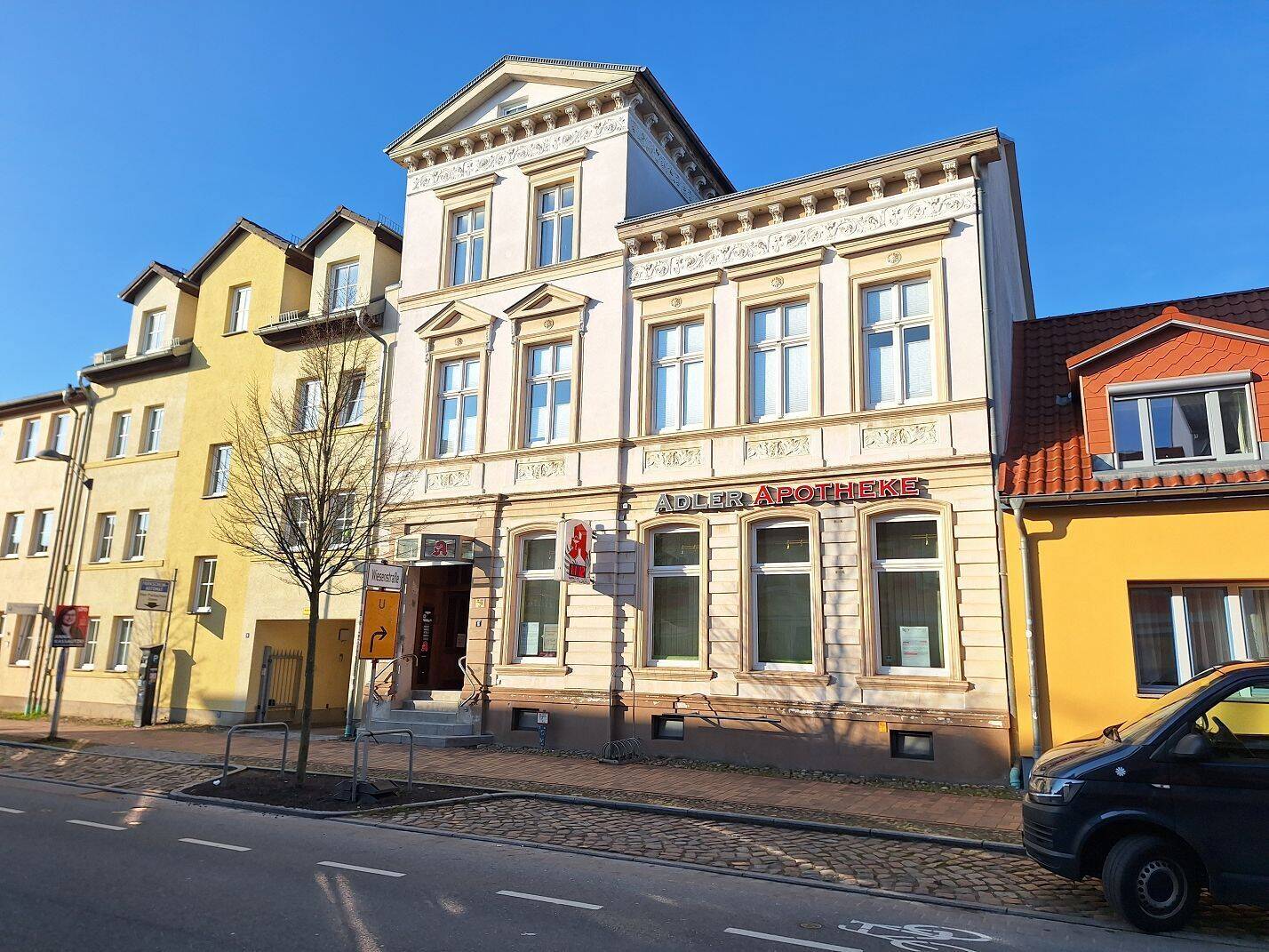 Erstbezug nach Sanierung: 2-Zimmer-Wohnung mit Stuck am Zentrumsrand, 17489 Greifswald