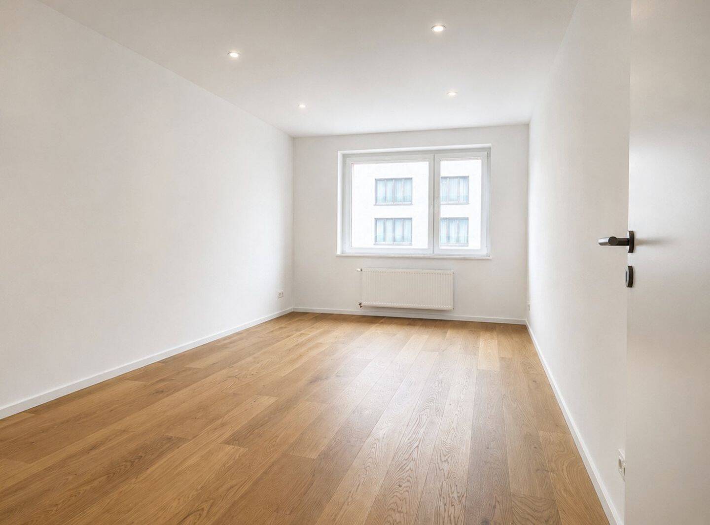 In Toplage von Düsseldorf – frisch sanierte Wohnung, 40219 Düsseldorf (Hafen Unterbilk)