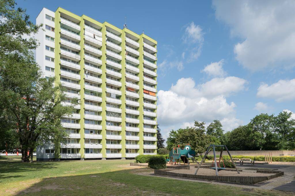 Für die Familie – sanierte 3-Zimmer-Wohnung mit großem Balkon!, 38120 Braunschweig (Braunschweig Timmerlah Weststadt)