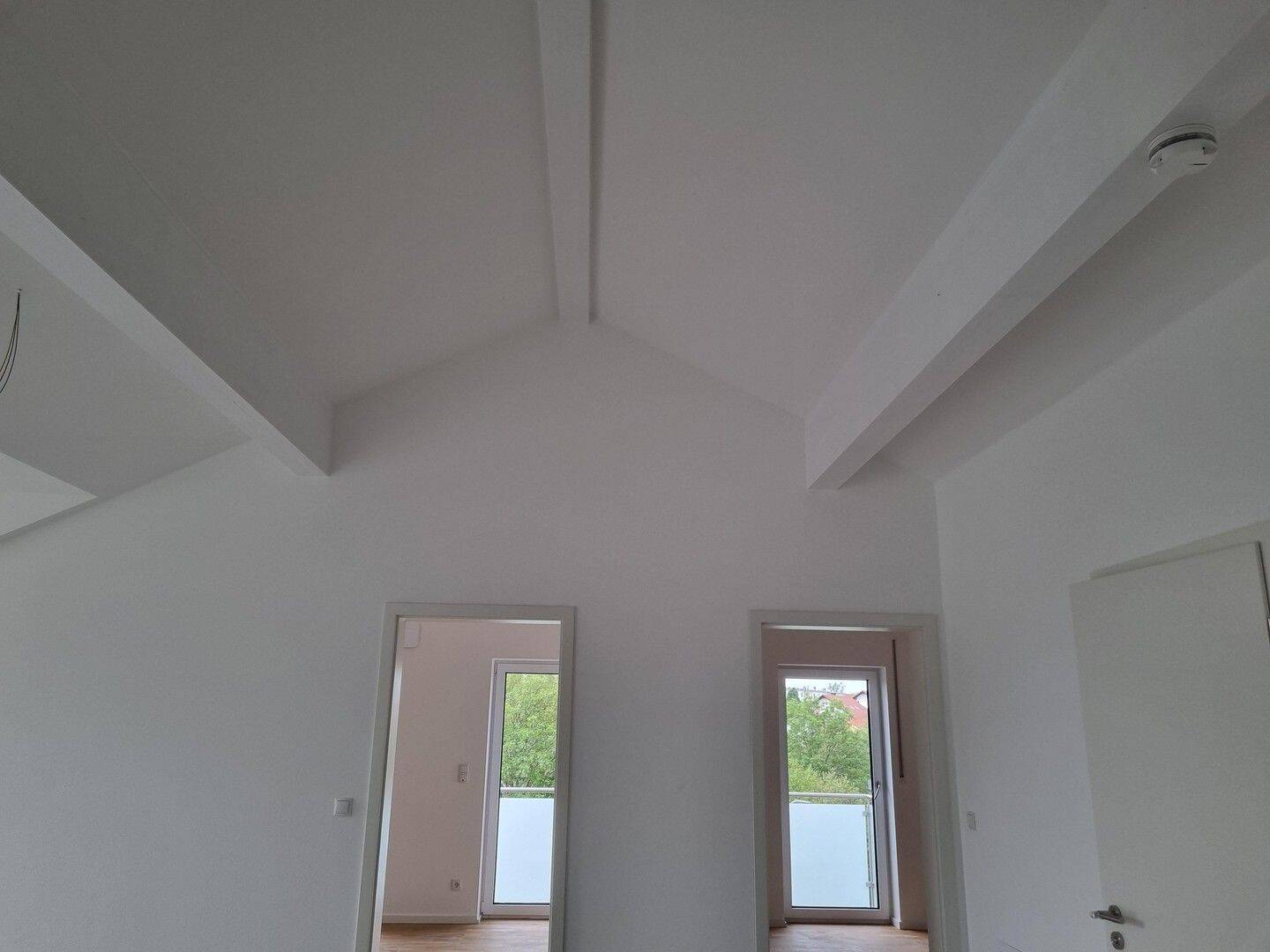 Erstbezug – großzügige bildschöne 3-Zi.-DG-Whg. mit Balkon u. Loggia in Grafing mit Traumblick, 85567 Grafing b. München