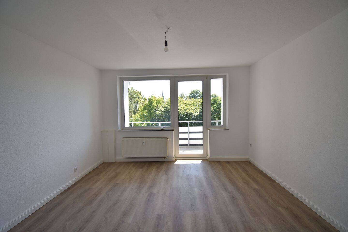Ruhige Lage! Renovierte 3- Zi-Whg mit Balkon, 46149 Oberhausen (Alsfeld Buschhausen Schwarze Heide Stadtmitte Sterkrade-Mitte)
