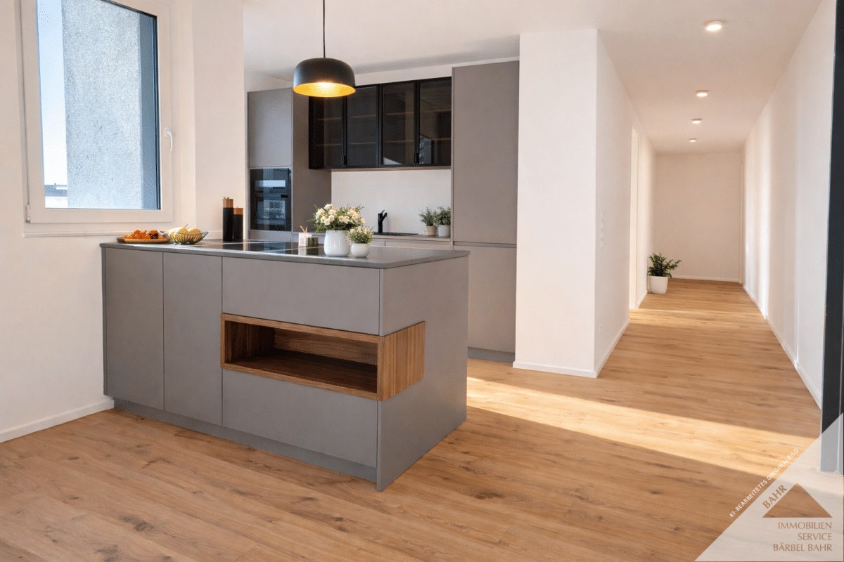 Hoch über den Dächern: Penthouse mit Leicht-Küche und Galeriegefühl, 71034 Böblingen