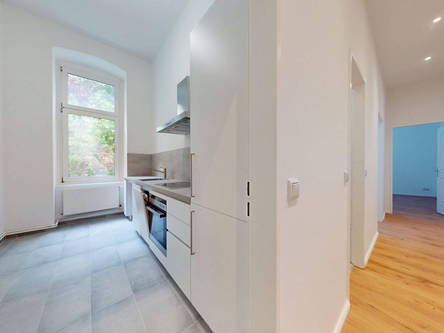 Sanierte 2-Zimmer-Wohnung im EG im Hinterhaus, 10713 Berlin (Charlottenburg-Wilmersdorf Halensee Wilmersdorf)