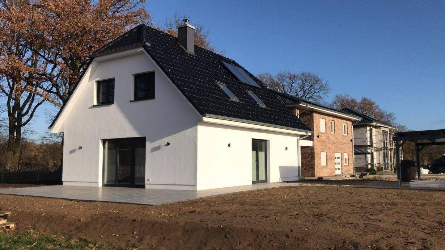 Neubau Einfamilienhaus mit PV Anlage im KfW 40 Standard … Mietkaufsystem o. Eigenkapital möglich, 23795 Bad Segeberg