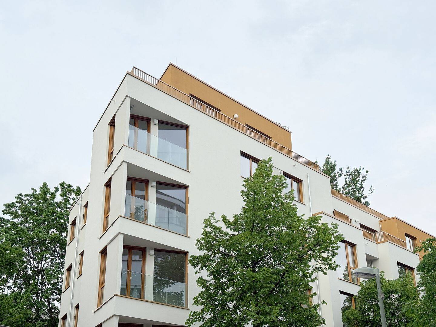 Traumhaftes Dachgeschoss Neubau mit umlaufender Terrasse, 13055 Berlin (Lichtenberg Hohenschönhausen Alt-Hohenschönhausen Hohenschönhausen)