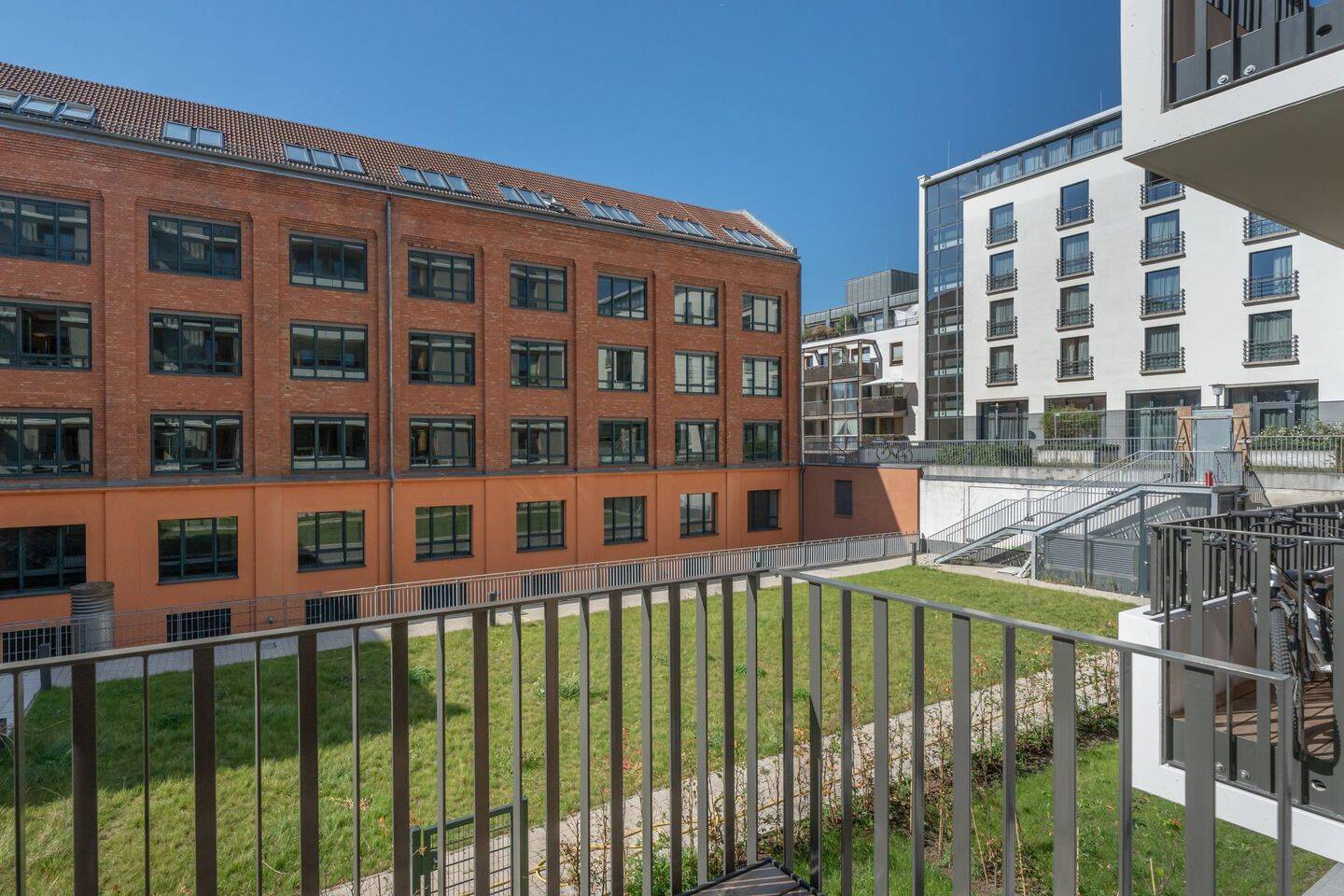 Neubau Erstbezug * 2 Zimmer Wohnung im EG * Terrasse, 10249 Berlin (Friedrichshain-Kreuzberg Friedrichshain Prenzlauer Berg)