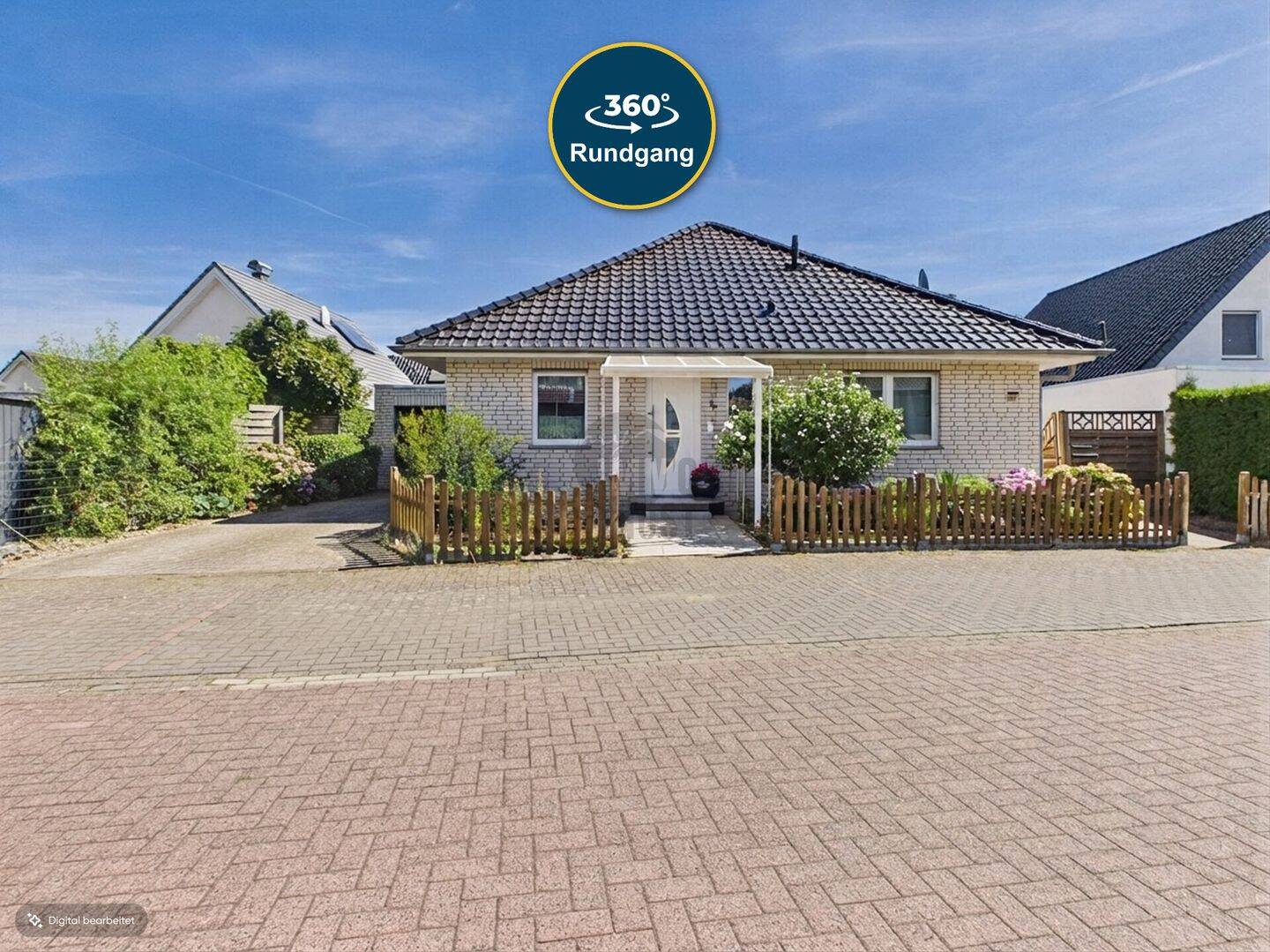 Moderner Walmdach-Bungalow mit Kamin, PV & Gartenidylle, 49504 Lotte