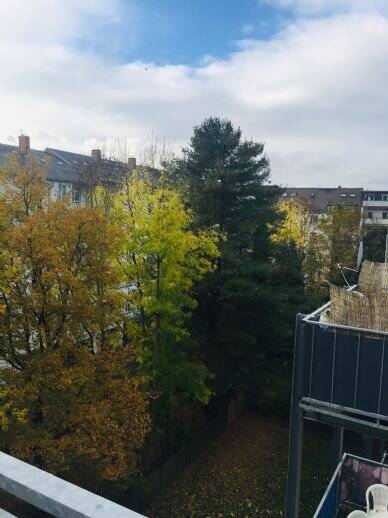 BiTTe oBeN KLinGeln —- 2 Zimmer , Balkon , im DG !!!!!, 9112 Chemnitz (Altendorf Kaßberg Zentrum)