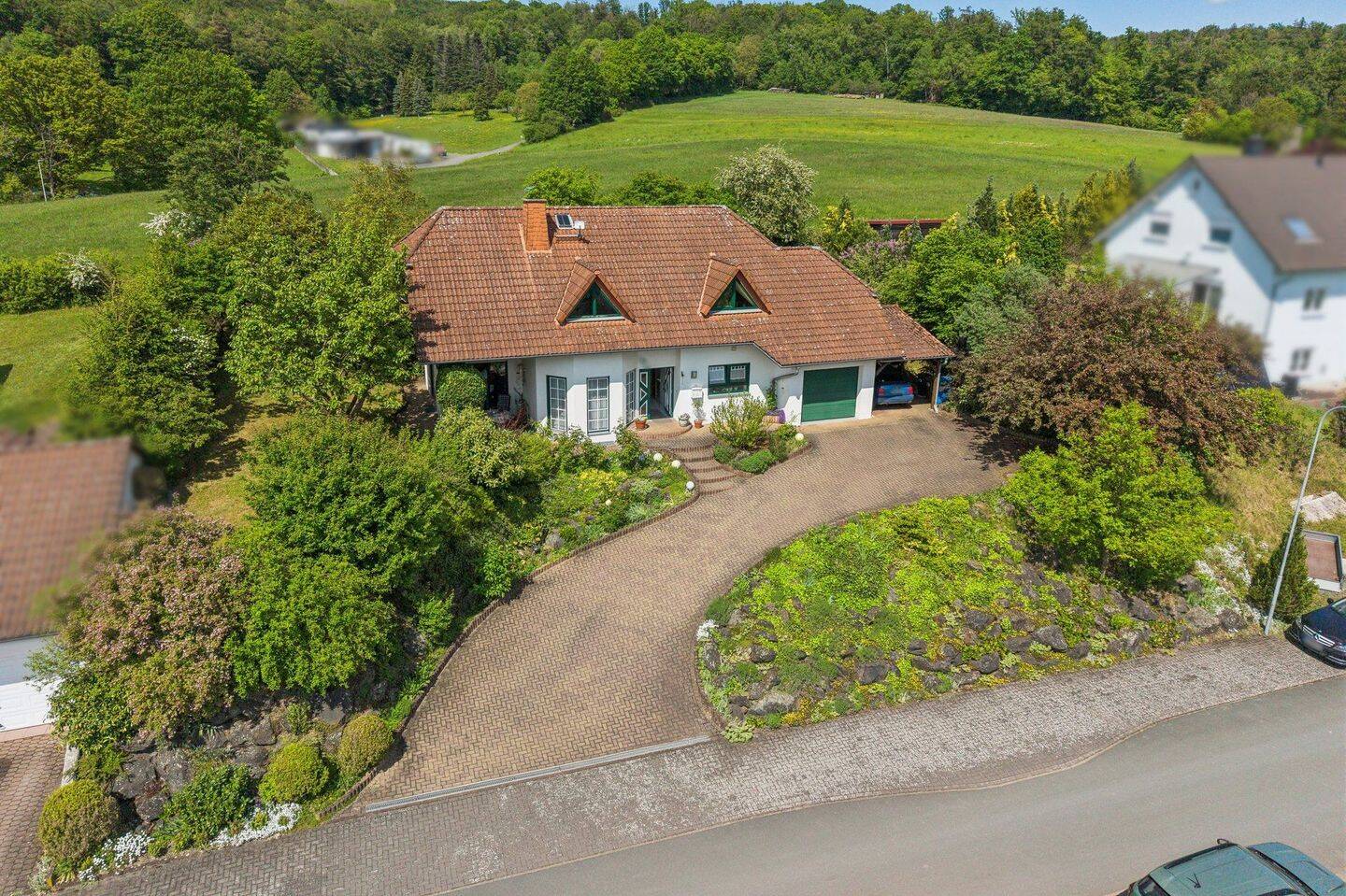 Gepflegtes Einfamilienhaus in ruhiger Feldrandlage von Weilmünster-Laimbach, 35789 Weilmünster