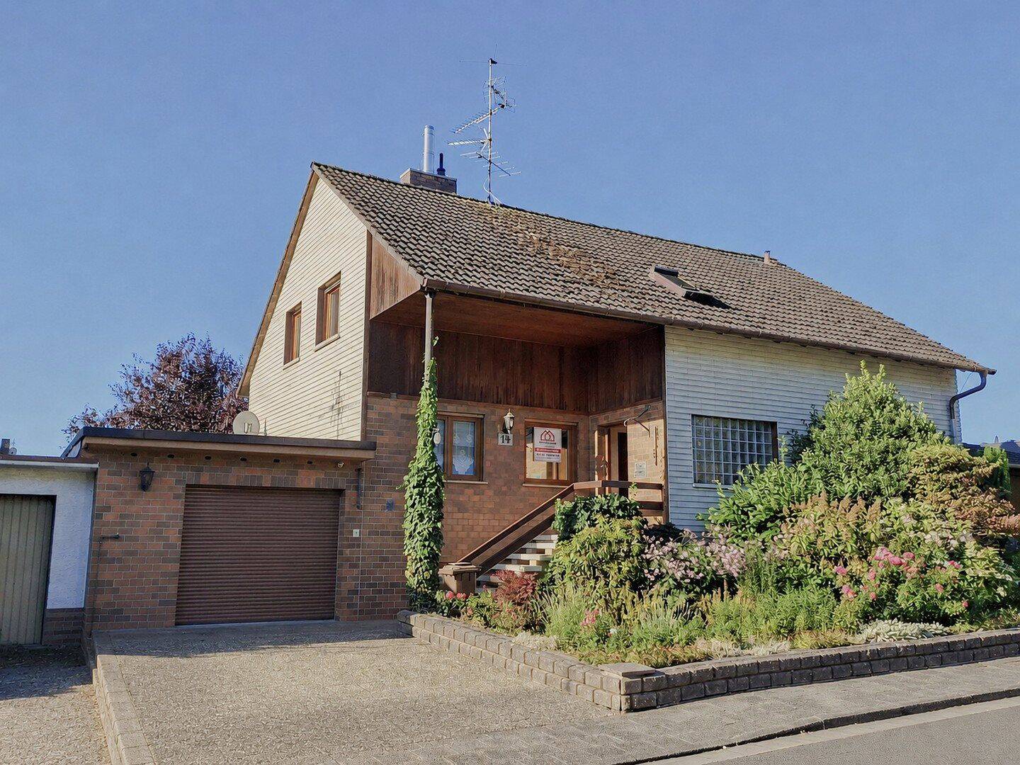 PROVISIONSFREI | FAMILIENIDYLL AM WENDEHAMMER | TRAUMGARTEN, WINTERGARTEN & 2 GARAGEN, 63486 Bruchköbel