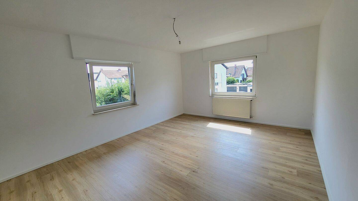 Erstbezug nach Renovierung: Moderne, helle 2,5 Zimmer Wohnung 64m², 67354 Römerberg