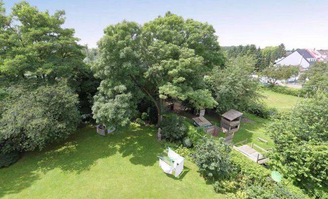 Stilvolle, gepflegte 1-Zimmer-Wohnung mit Pantryküche in Longerich, 50739 Köln (Nippes Bilderstöckchen Longerich Mauenheim Weidenpesch)