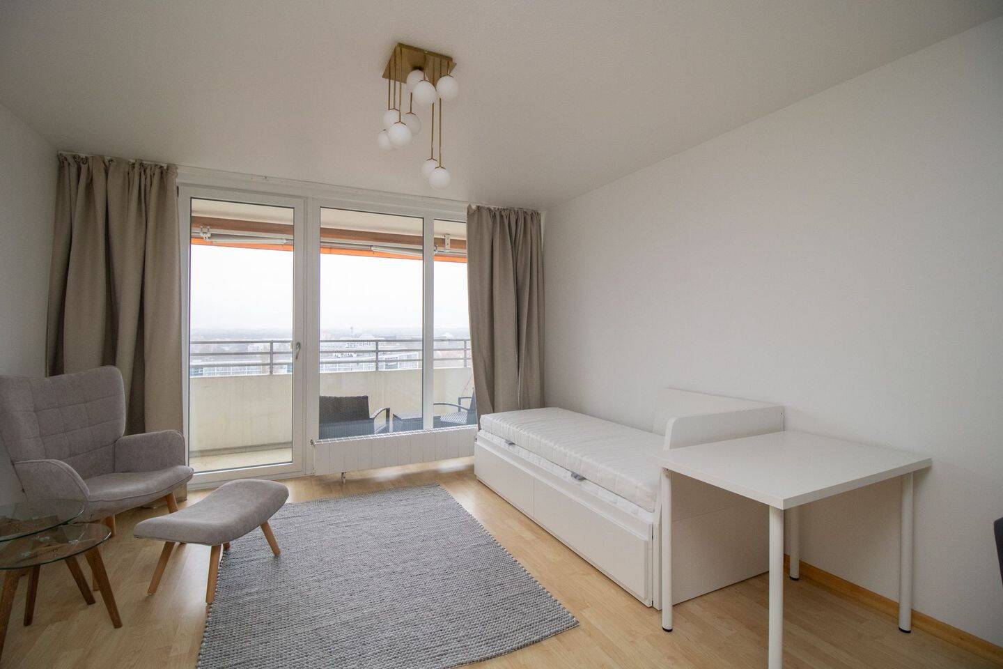 SCHWABING: Möbliertes 1-Zimmer-Apartment mit Loggia!, 80804 München (Schwabing-Freimann Schwabing-West)