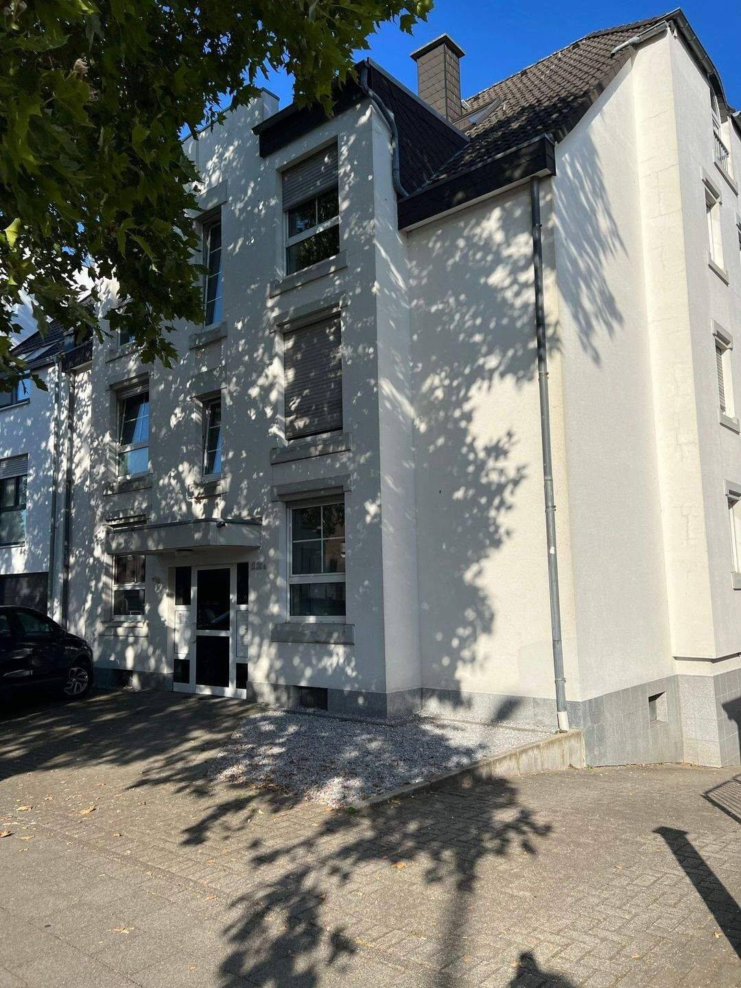 SCHÖNE ZWEIZIMMERWOHNUNG MIT BALKON IN ZENTRALER LAGE, 41564 Kaarst