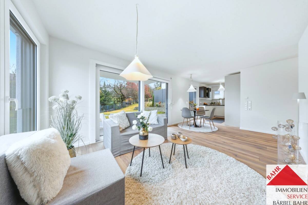 Kompakt innen, großzügig außen – 4 Zimmer mit Terrasse & Garten in Vaihingen, 70563 Stuttgart (Vaihingen)