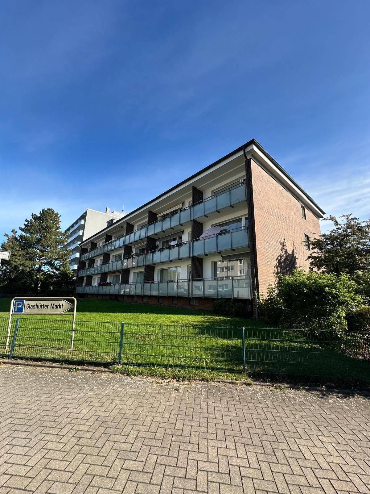 Witzige 1,5 Zimmer Whg. mit einem schönen sonnigen Balkon in Norderstedt-Glashütte zu vermieten!!, 22851 Norderstedt