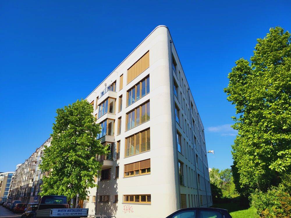 // Zentrumsnah // 2 Zimmer mit Balkon und PKW Stellplatz // ab SOFORT //, 4315 Leipzig (Neustadt-Neuschönefeld Sellerhausen-Stünz Volkmarsdorf)