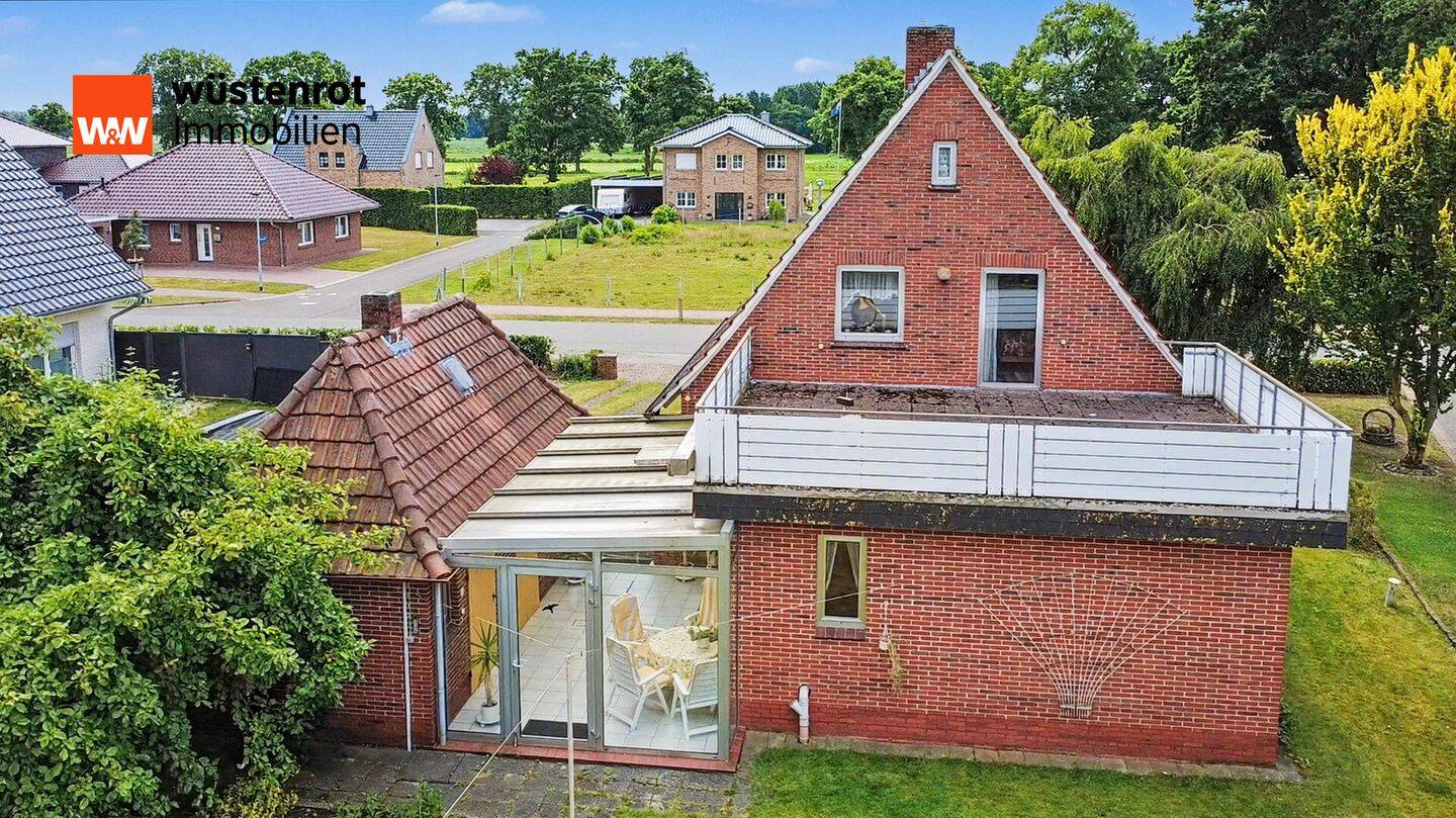 Großzügiges Einfamilienhaus mit Wintergarten und Dachterrasse!, 26810 Westoverledingen