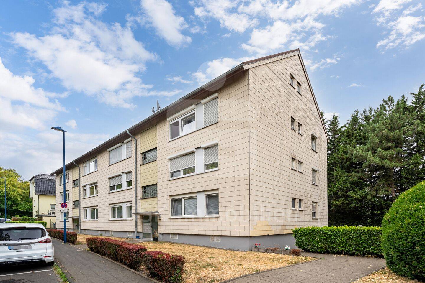 3-Zimmer-Wohnung mit Balkon und eigener Garage in 50354 Alt-Hürth!, 50354 Hürth