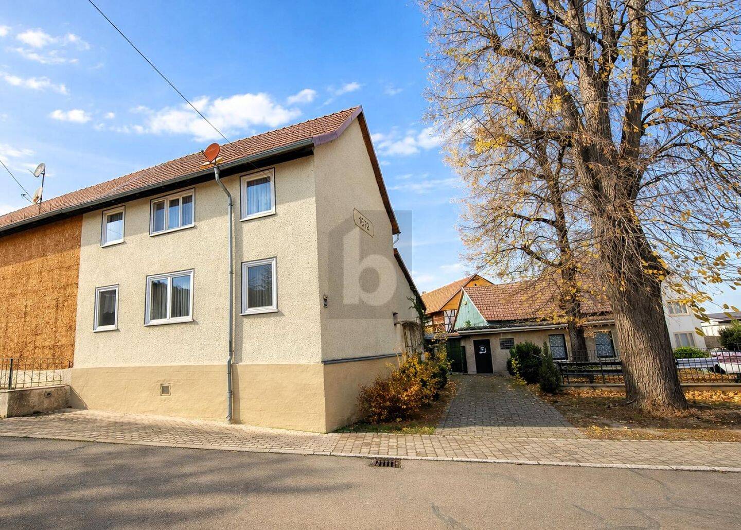 HISTORISCH VIEL PLATZ MIT GARTEN UND GARAGE, 99310 Arnstadt