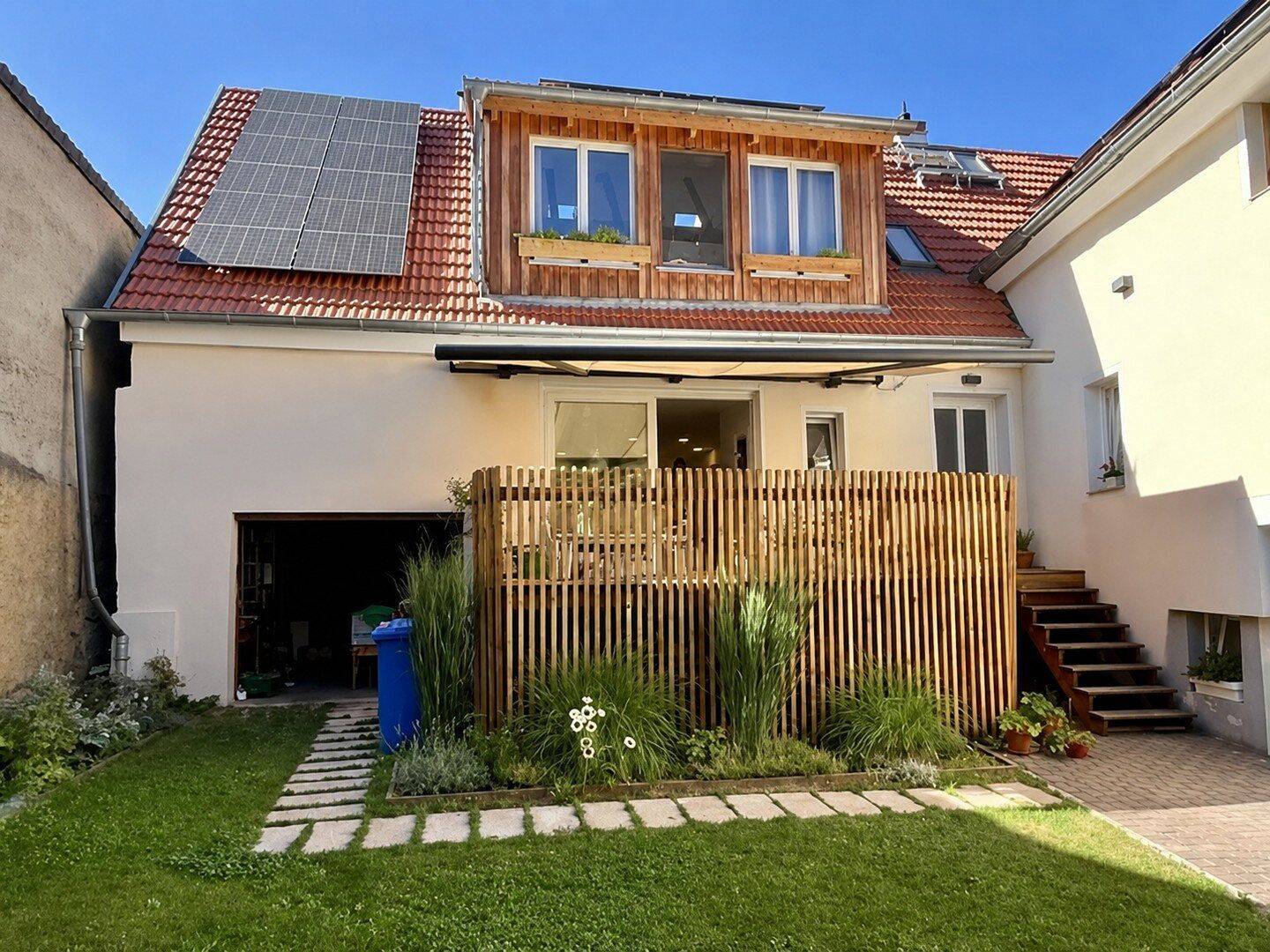 Einfamilienhaus – kernsaniert mit Innenhof und Garten, Scheune, PV, 64372 Ober-Ramstadt