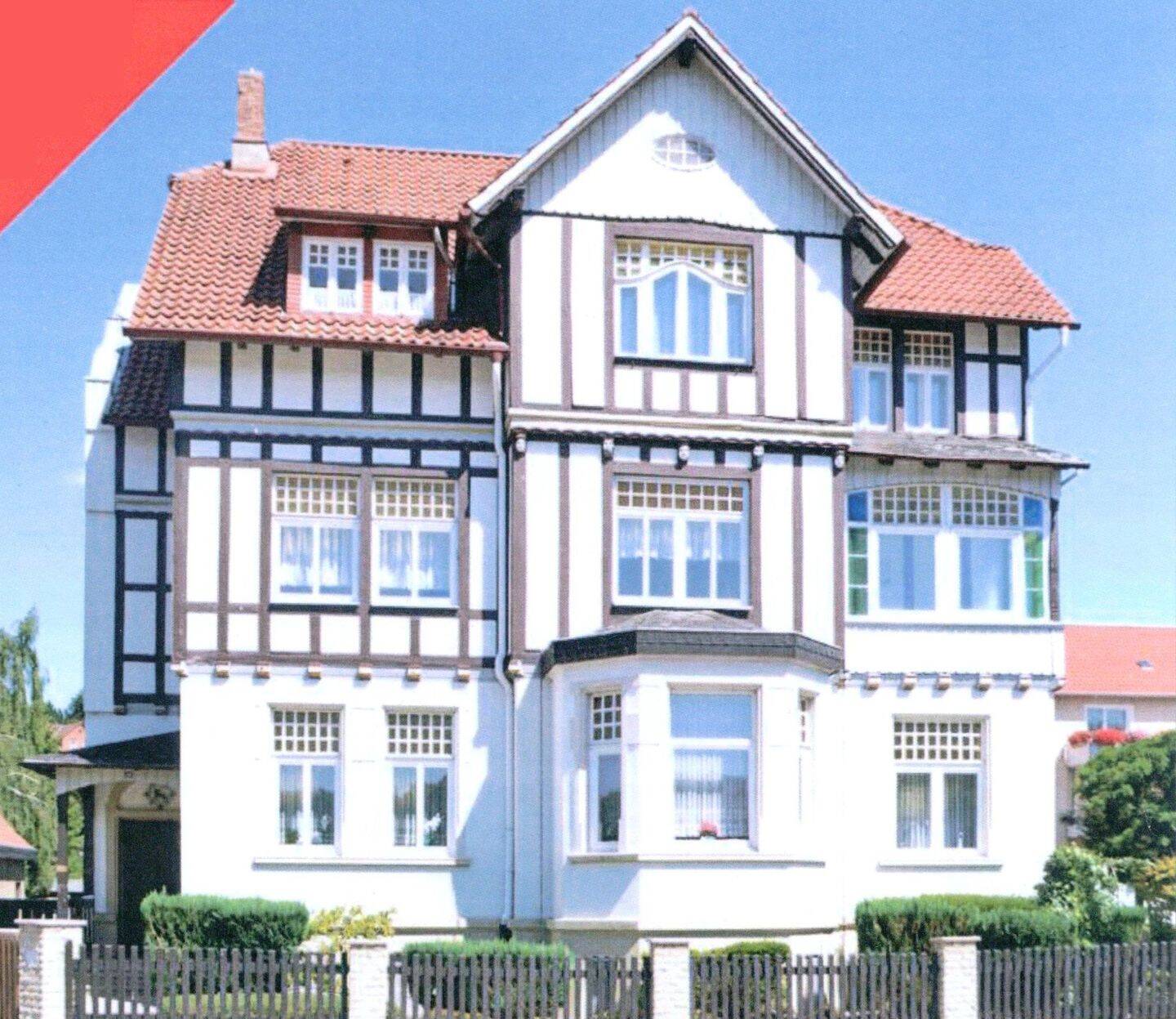 Historischer Charme trifft moderne Technik – Erdgeschosswohnung mit Wintergarten & Kaminofen, 31061 Alfeld (Leine)