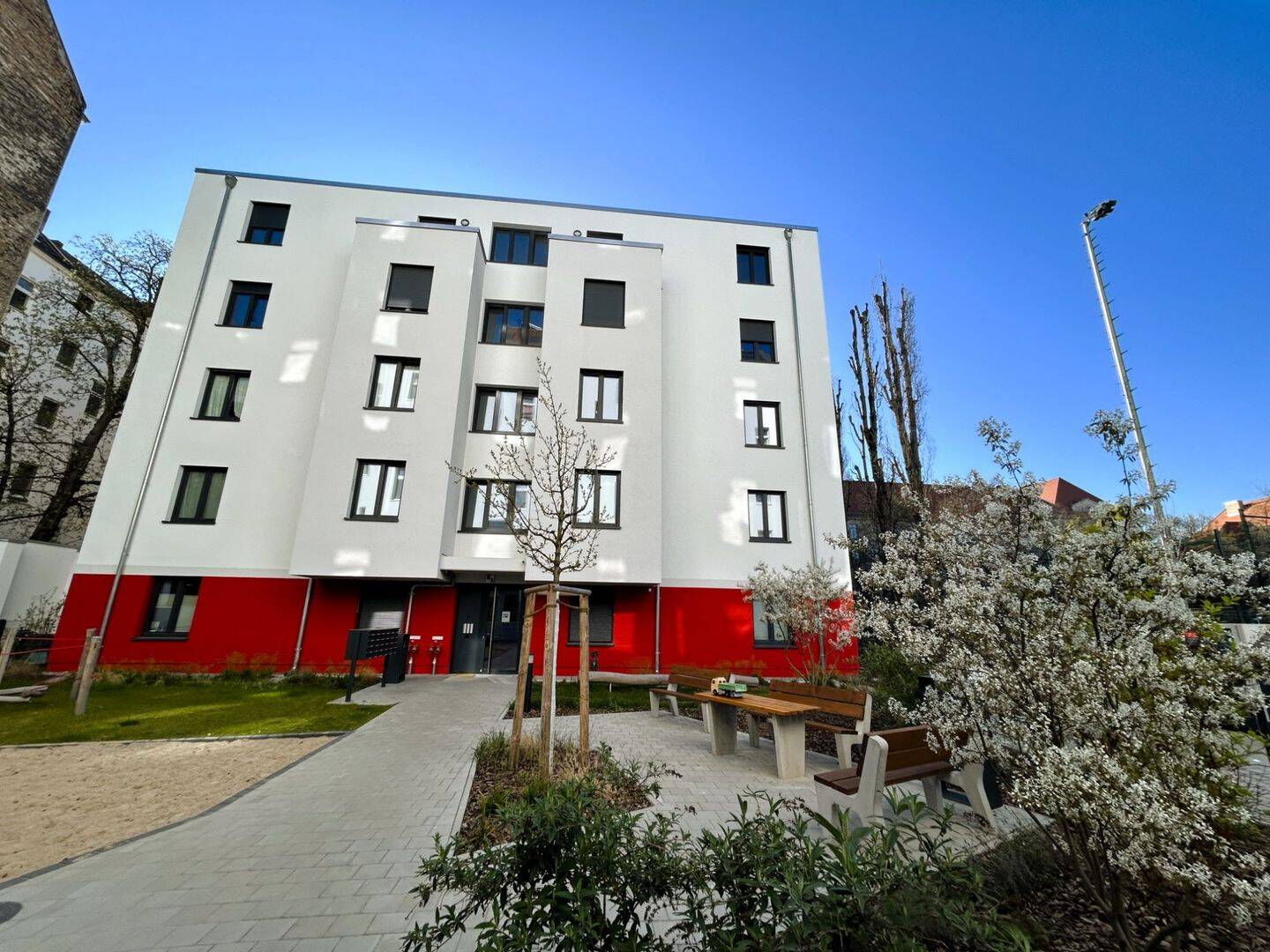 Traumhafte Neubauwhg. mit eigener Terrasse und EBK!, 13347 Berlin (Mitte Gesundbrunnen Wedding)