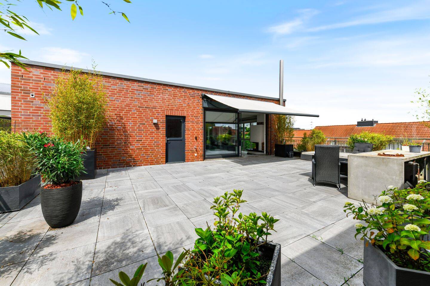 Ein Zuhause der Extraklasse – stilvolle Endetage mit traumhafter Dachterrasse in Hamburg-Harburg – 21073 Hamburg – Bild 1 von 1