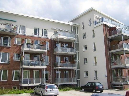 Kiel-Elmschenhagen: 3-Zi.-WE mit Balkon in schöner Wohngegend. Achtung: Aussagekräftige Bewerbung mit Telefonnummer notwendig!!!, 24147 Kiel (Elmschenhagen-Nord)