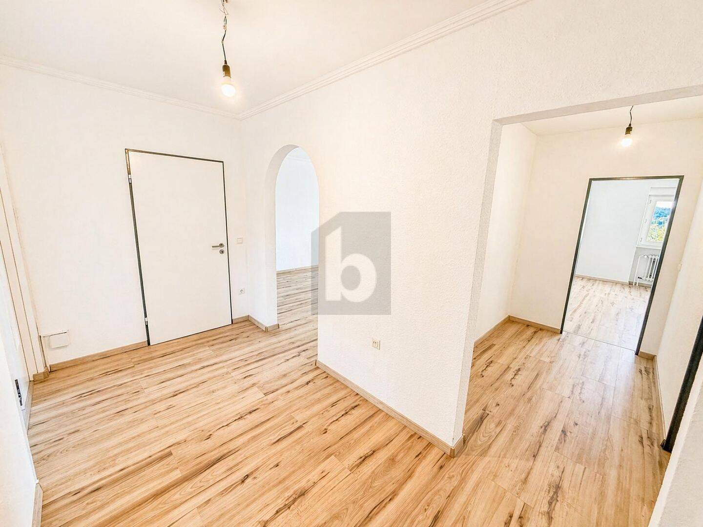 STILVOLL, RENOVIERT MIT HAUSPOOL, 75015 Bretten