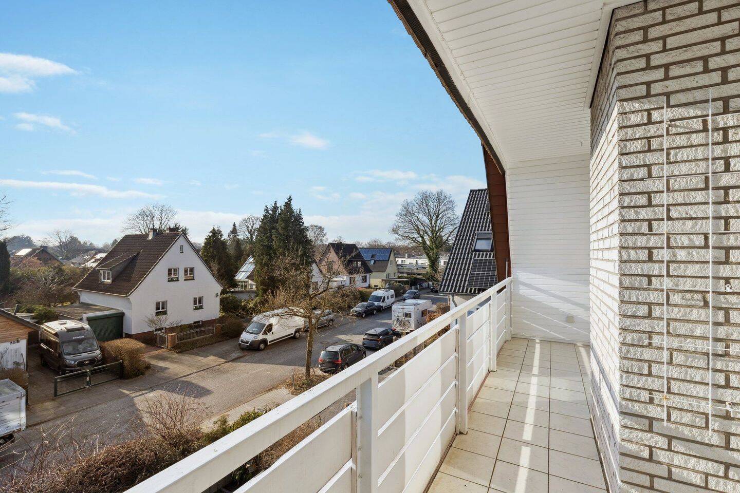 Viel Potenzial in kleiner Gemeinschaft: 2,5 Zimmer, Südbalkon und Garten, 22523 Hamburg (Eimsbüttel Eidelstedt)