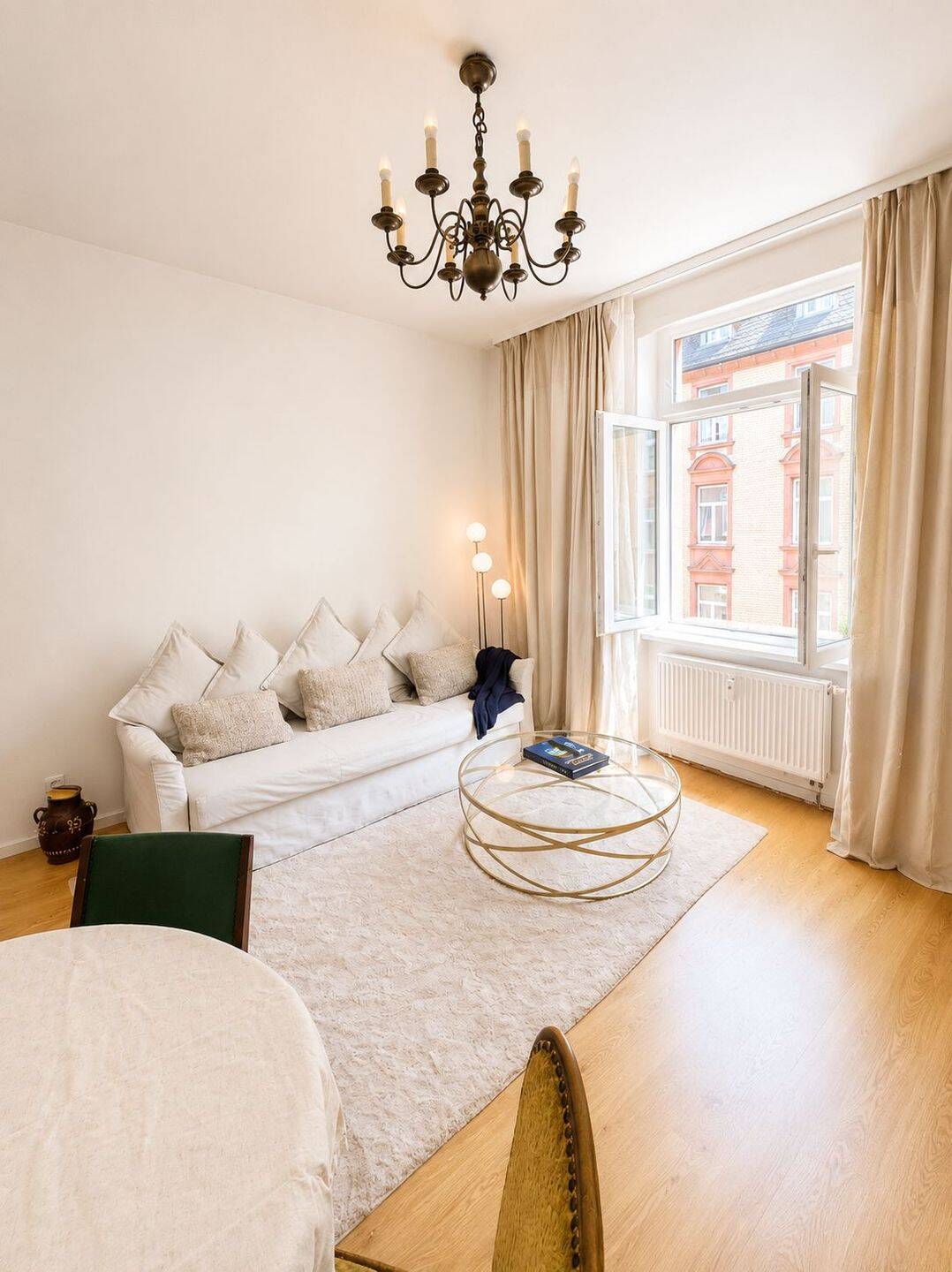Voll möblierte Wohnung auf Zeit in Frankfurt-Bockenheim. WLAN, Küche & Nebenkosten inklusive., 60487 Frankfurt am Main (Bockenheim Hausen Rödelheim Westend-Süd)