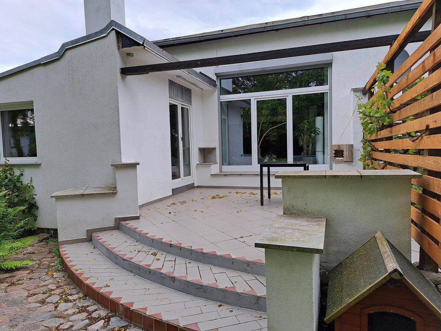 Wohn-und Geschäftshaus 850m² energetisch saniert A+ 4288m² Grundstück Mischgebiet mit 2 Baufenstern, 18469 Velgast