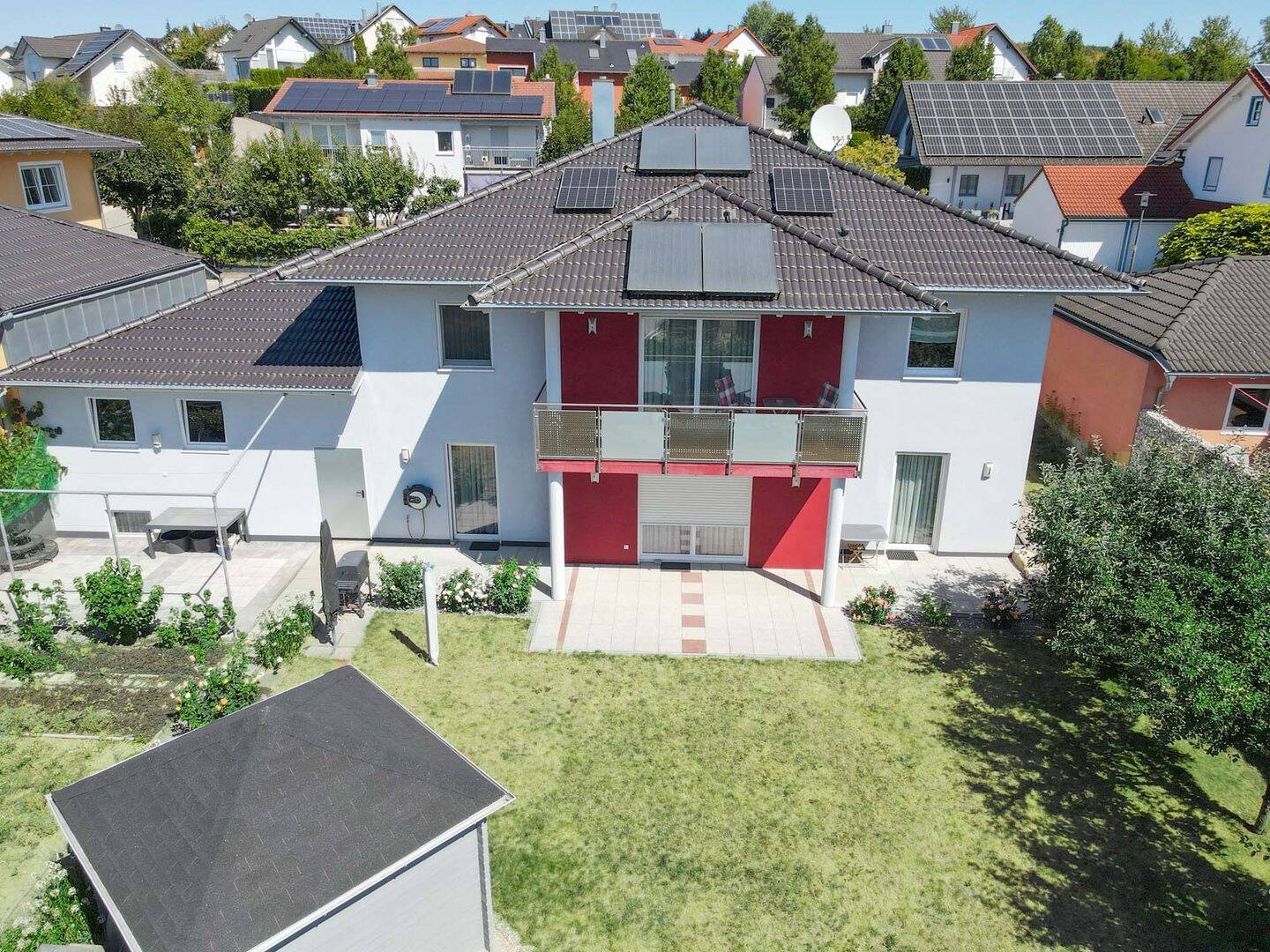 Platz ohne Ende: Komfortables Einfamilienhaus mit großer Einliegerwohnung!, 84095 Furth