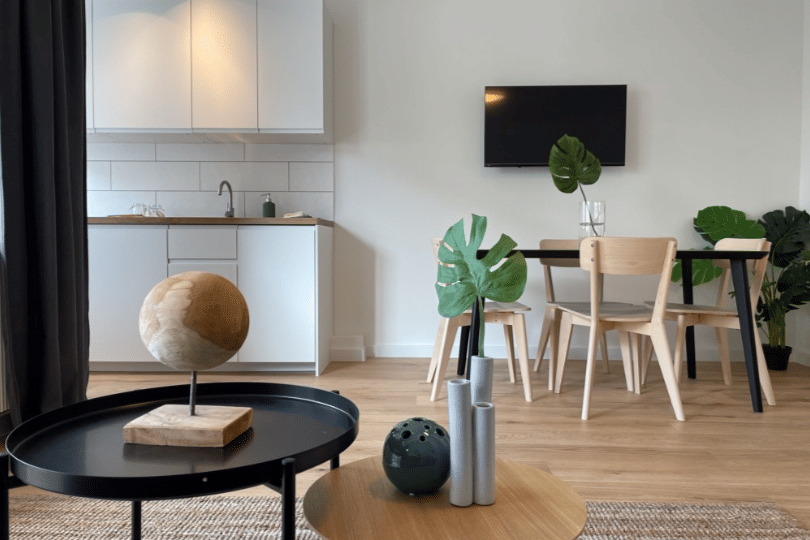 Hochwertig sanierte & möblierte Wohnung mit Balkon – fußläufig in die Innenstadt, 40215 Düsseldorf (Friedrichstadt)
