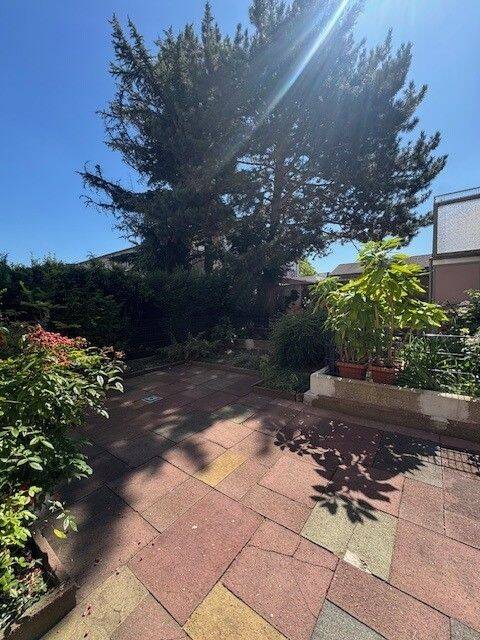 Gut aufgeteilte Erdgeschosswohnung mit Garten, 47057 Duisburg (Dellviertel Hochfeld Neudorf-Nord Neudorf-Süd)