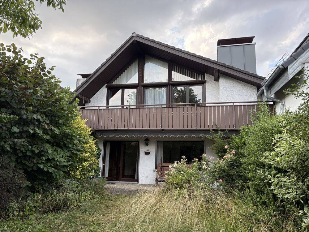 Gepflegtes, älteres Reihenmittelhaus mit Garage in Satteldorf, 74589 Satteldorf
