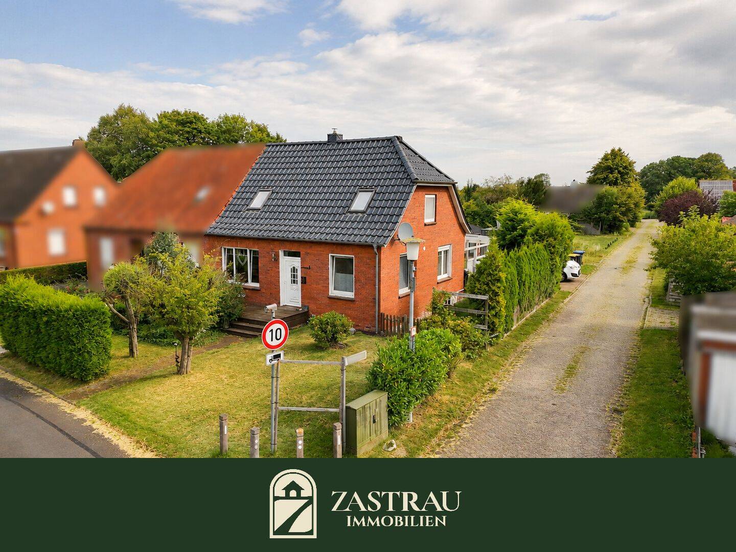 Küstennah & modernisiert – Doppelhaushälfte mit 706 m² Grundstück in Ostfriesland, 26736 Krummhörn
