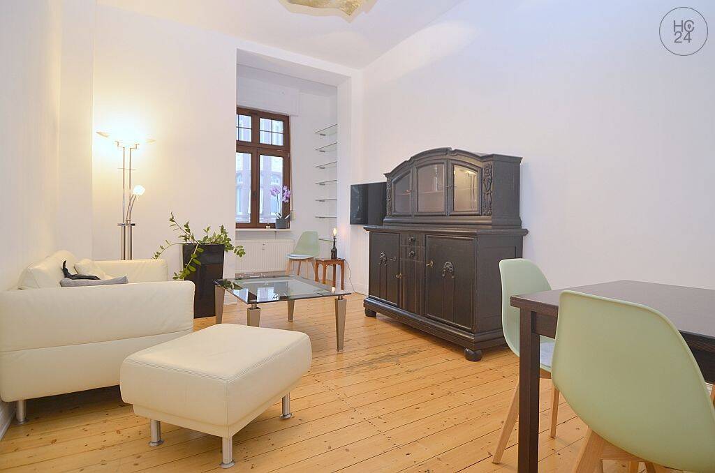 Schicke möblierte 2-Zimmer Altbau-Wohnung mit Balkon und Internet in Wiesbaden Biebrich, 65203 Wiesbaden (Biebrich Mainz-Amöneburg Schierstein)