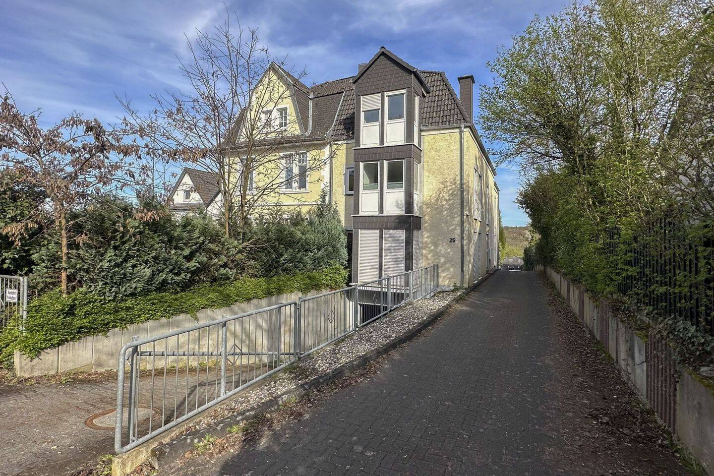 Bezugsfreie 1-Zimmer-Wohnung mit Stellplatz in begehrter Lage von Bonn-Ippendorf, 53127 Bonn (Ippendorf Lengsdorf Poppelsdorf Venusberg)