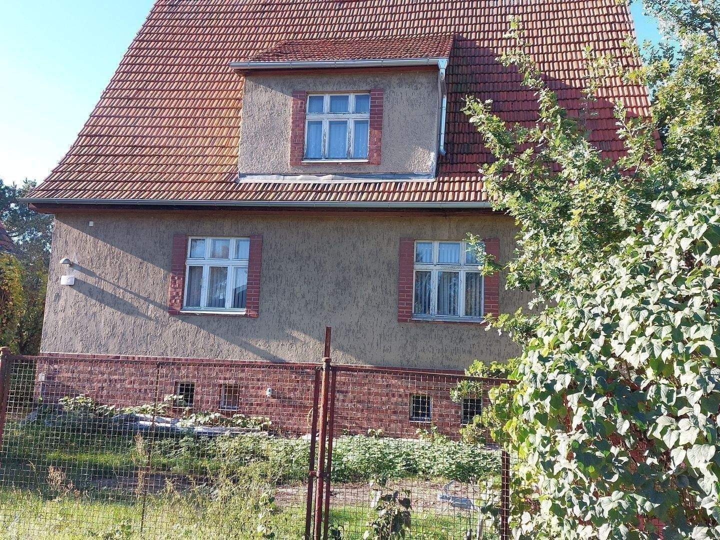 Achtung ab 0,01 % Zins, Neue KfW MitteI möglich Im Alleinauftrag ! Viel Raum und Platz: Vielseitiges renovierungsbedürftiges Einfamilienhaus, 15732 Schulzendorf