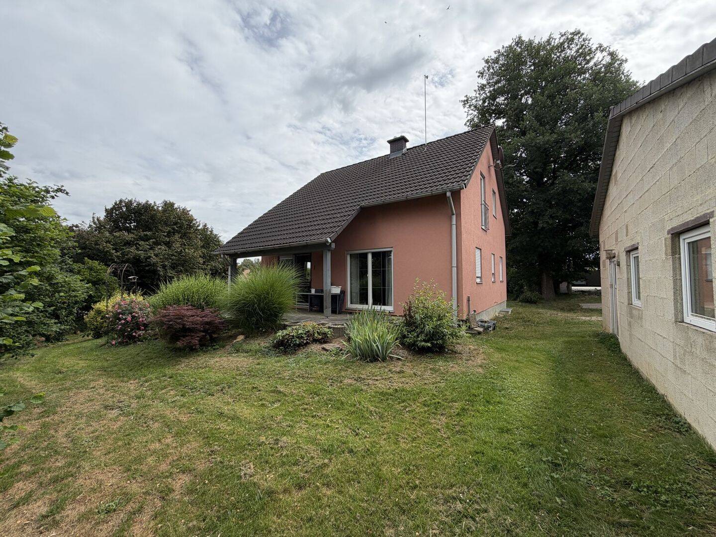 Modernes Einfamilienhaus in ruhiger Lage, 92421 Schwandorf
