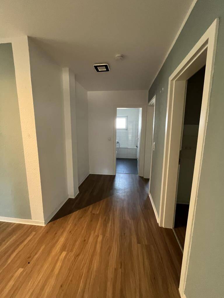 Sanierte 3.-Zi.-Wohnung mit Balkon – provisionsfreier Verkauf, 52249 Eschweiler