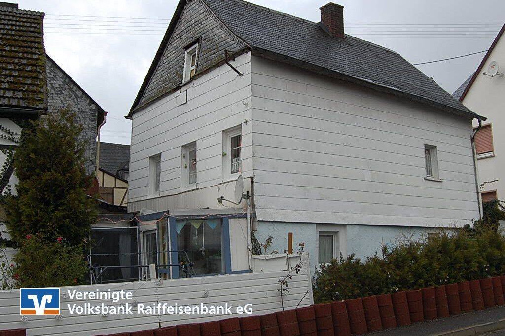 Kleines Zuhause mit Scheune, 55483 Hirschfeld (Hunsrück)
