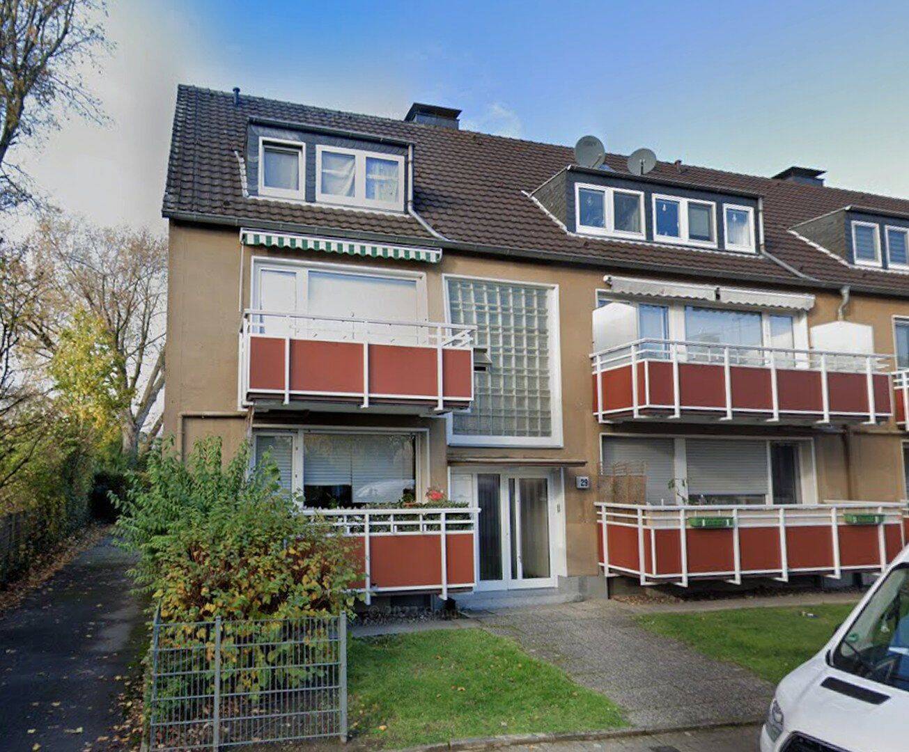 Sanierte 3,5-Zimmer-Wohnung in ruhiger Sackgassenlage, 45359 Essen (Bedingrade Frintrop Schönebeck)
