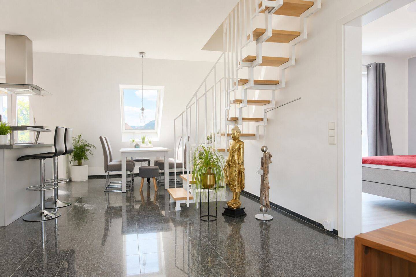 Ruhige 4-Zimmer-Maisonette im Zentrum Dettingens, 73265 Dettingen unter Teck